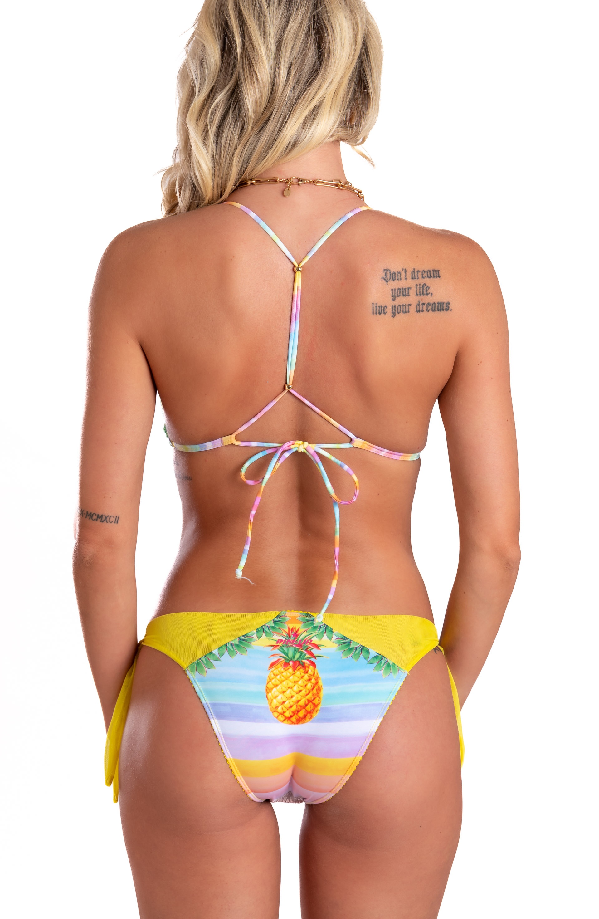 https://www.pinup-stars.com/42591/bikini-triangolo-slip-brasiliana-rete-ricamo-fiore-paillettes.jpg